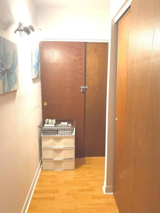 شقة مدينة كويبيك  في Entire Loft - Elevator - Balcony - Free P - 10M Downtown المظهر الخارجي الصورة